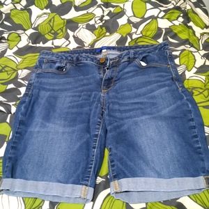 Apt. 9 Blue Jean Shorts Size 14